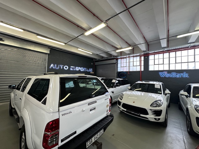 To Let commercial Property for Rent in Maitland Western Cape